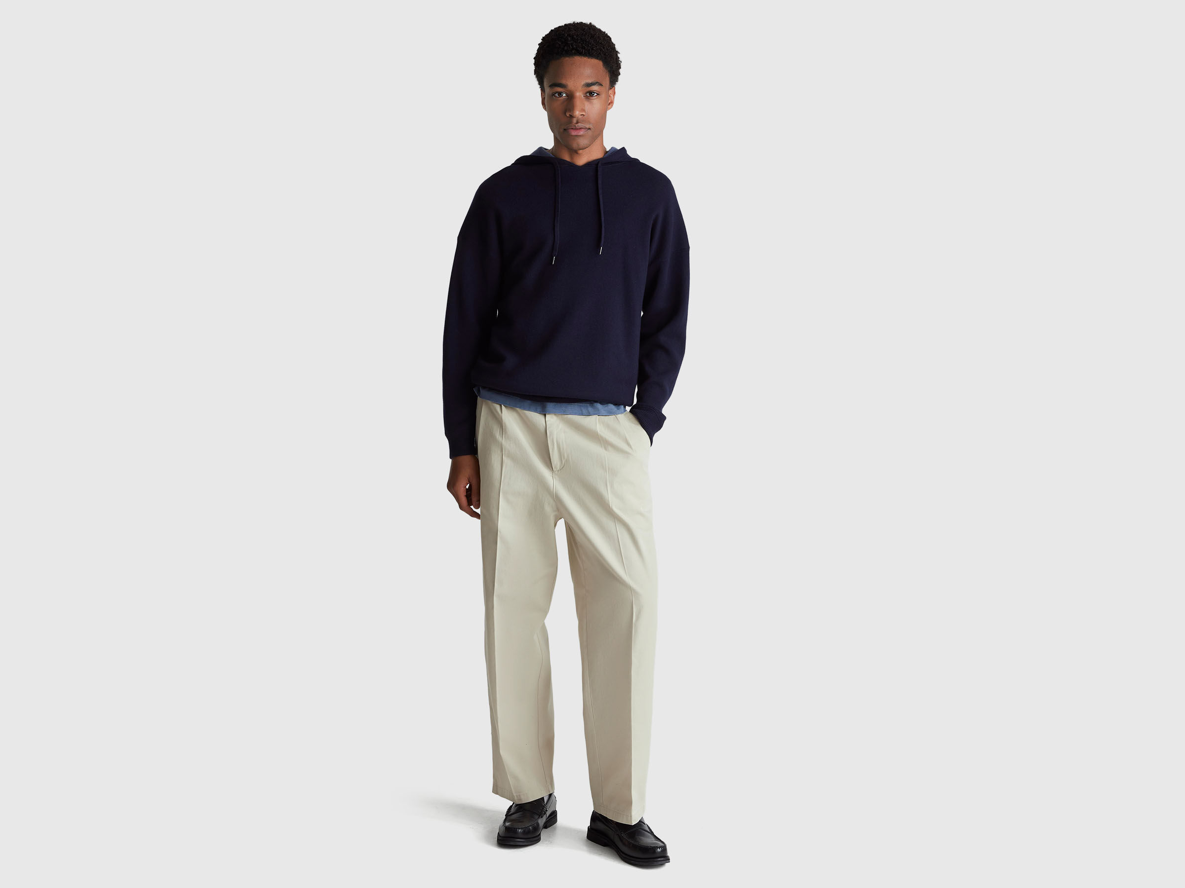 SWEATER W/HOOD Men image number 3